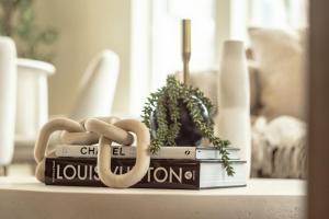 Modern Townhome with Rooftop Deck, Walk to Greenlake