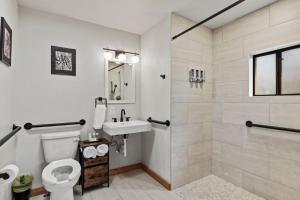 Timber Lodge Cabin 9