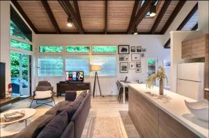 Idyllic Mill Valley cottage next to Muir Woods