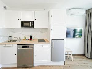 Appartements Elegance Azureenne - piscine et parking : photos des chambres