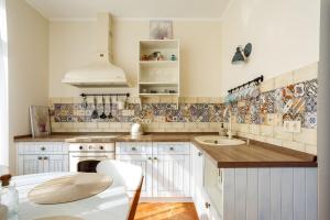 Tuscan Inspiration Apartments in Arcadia