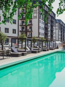 Gold Pine Titova vila