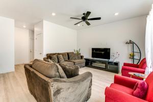 11 Mi to Utah Lake Newly Built Family Townhome!