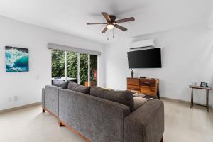 Casa Encanto - 3Bdr, 2.5bath wJacuzzi and Parking