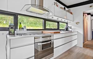 2 Bedroom Cozy Home In Ebeltoft