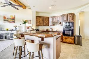 Hot Tub and Views Sedona Escape By Trails and Dining!