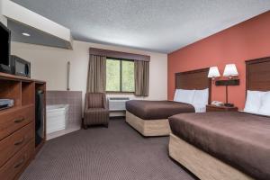 Deluxe Queen Room room in AmericInn by Wyndham Tofte Near Lake Superior
