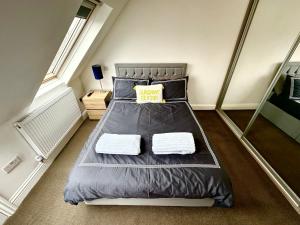 Stunning Modern, Private Apartment,15 Mins To Central London