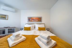 Zen Escape -All Season Comfort by Znjan Beach