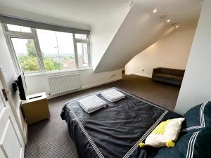 Stylish Modern, Private Apartment,15 Mins To Central London