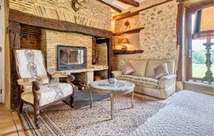Maisons de vacances Charmante Maison Avec Piscine : photos des chambres