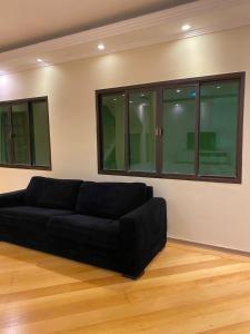 Quarto privativo 5 minutos metrô com Piscina e churrasqueira