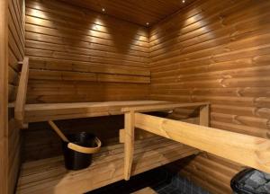 Luhtitalon alakerran huoneisto superior apartments vuokralle viikoksi 29