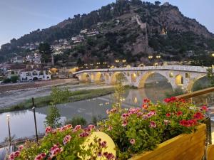 Alma-house at PINE - 3hvězdičkové hotely ve městě Berat