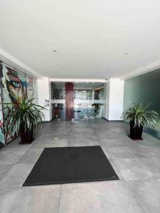 Cozy and Centric Apartment in Zone 10, Fontabella Square