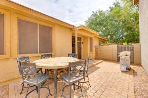 Family Home w/ Community Perks - 8 Mi to Chandler!