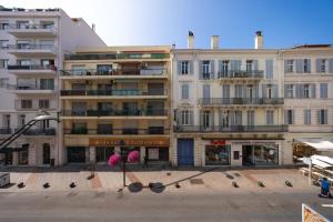 Cannes 2 bedrooms apartment - 141A