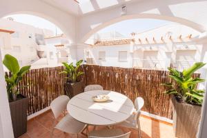 Bohemian apartment with pool 180m from Mojacar beach