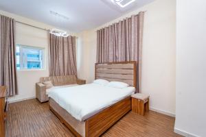 Luxury 2 bedroom next to beach with swimming pool gym and kids play area