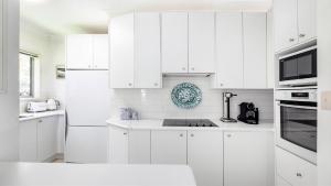 Diamond Drift - Pearl Beach