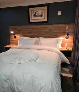 The Hide on Aston-Sandton