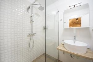 Apartments Stone Elegance ST - Studio Apartment Rudula