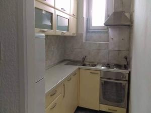 Apartment Marjan - One Bedroom Apartment with shared Terrace