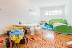 Apartment Hope ST - Two Bedroom Apartment with Balcony