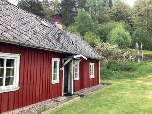 6 person holiday home in VESSIGEBRO