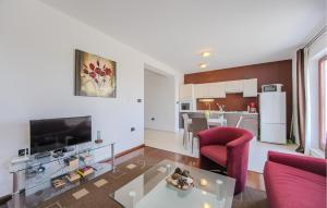 Beautiful Apartment In Pula