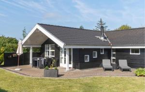 3 Bedroom Cozy Home In Hemmet