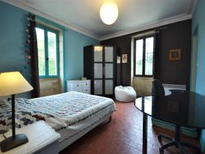 Villas Charming 18th-Century Escape, cleaning included : photos des chambres