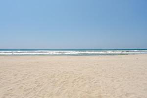 Casa Amplia con club de Playa