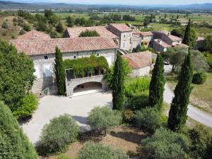 Villas Sunlit Villa in Banne, cleaning included : photos des chambres