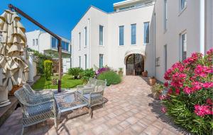 Lovely Apartment In Murter With Wifi - Csv284