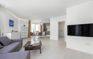 Lovely Apartment In Murter With Wifi - Csv284