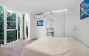 Lovely Apartment In Murter With Wifi - Csv284