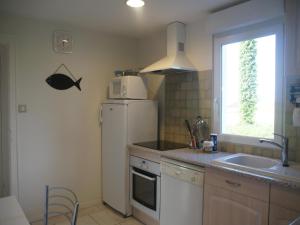 Maisons de vacances Holiday Home in Brittany near Sandy Beaches, cleaning included : photos des chambres