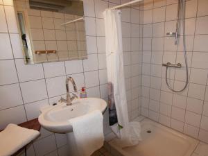 Maisons de vacances Cottage in France with Covered Terrace, cleaning included : photos des chambres