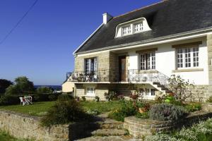 Maisons de vacances Holiday Home in Kersiny with Sea Views, cleaning included : photos des chambres