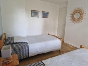 Maisons de vacances Apartment in Pordic near Sandy Beach, cleaning included : photos des chambres
