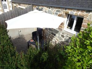 Maisons de vacances Stone House in Plougasnou near Sandy Beach, cleaning included : photos des chambres