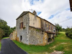 Maisons de vacances Charming Family Retreat in Loubejac, cleaning included : photos des chambres