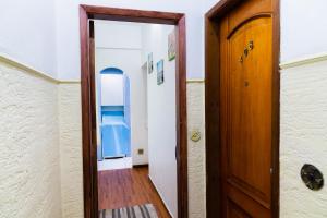 LEBLON PRAIA LAGOA 2 QUARTOS PROXIMO DA PRAIA E DA LAGOA na Bartolomeu Mitre