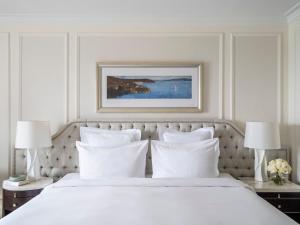 Junior Suite City room in The Langham Sydney