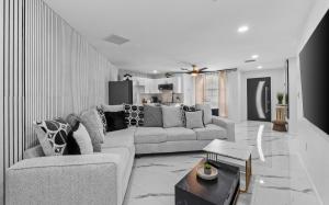 Luxury apartment 1 mile away from Raymond James stadium