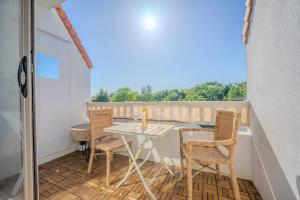 Apartment of the Flying Bridges