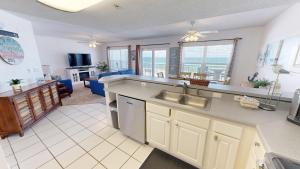 Islander Beach Resort 6007