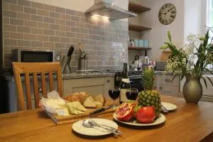Tide House Seaside Holiday Cottage - Shaldon