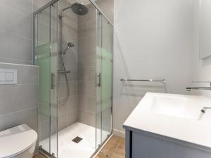 Villa 125m² avec piscine chauffée, 3 chambres, terrasse à La Flotte - FR-1-835-30